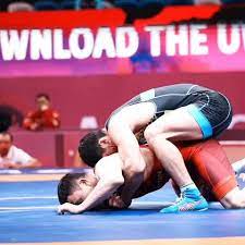 Қоржынымыз күміс пен қолаға толды