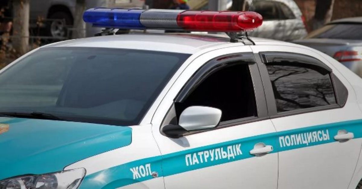 Алматы тұрғыны полиция көлігінде өзіне қол салды