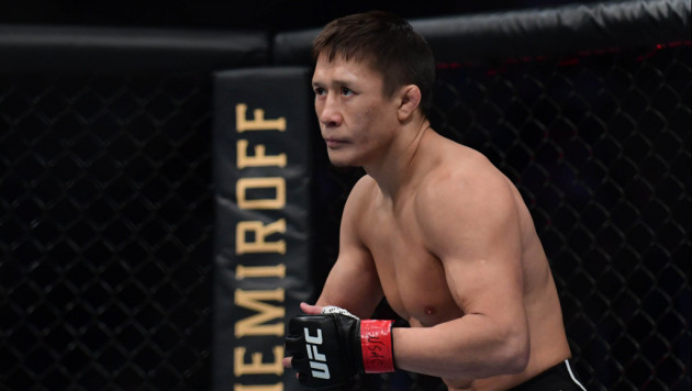 Үшінші айқасында да ұтылды