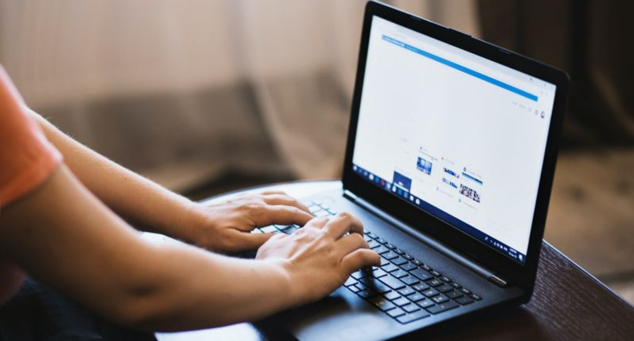 Шеллак алдында тырнақтарымды тігуім керек пе? Хардкор порно: жігіттер өздерінің кискаларын жалайды