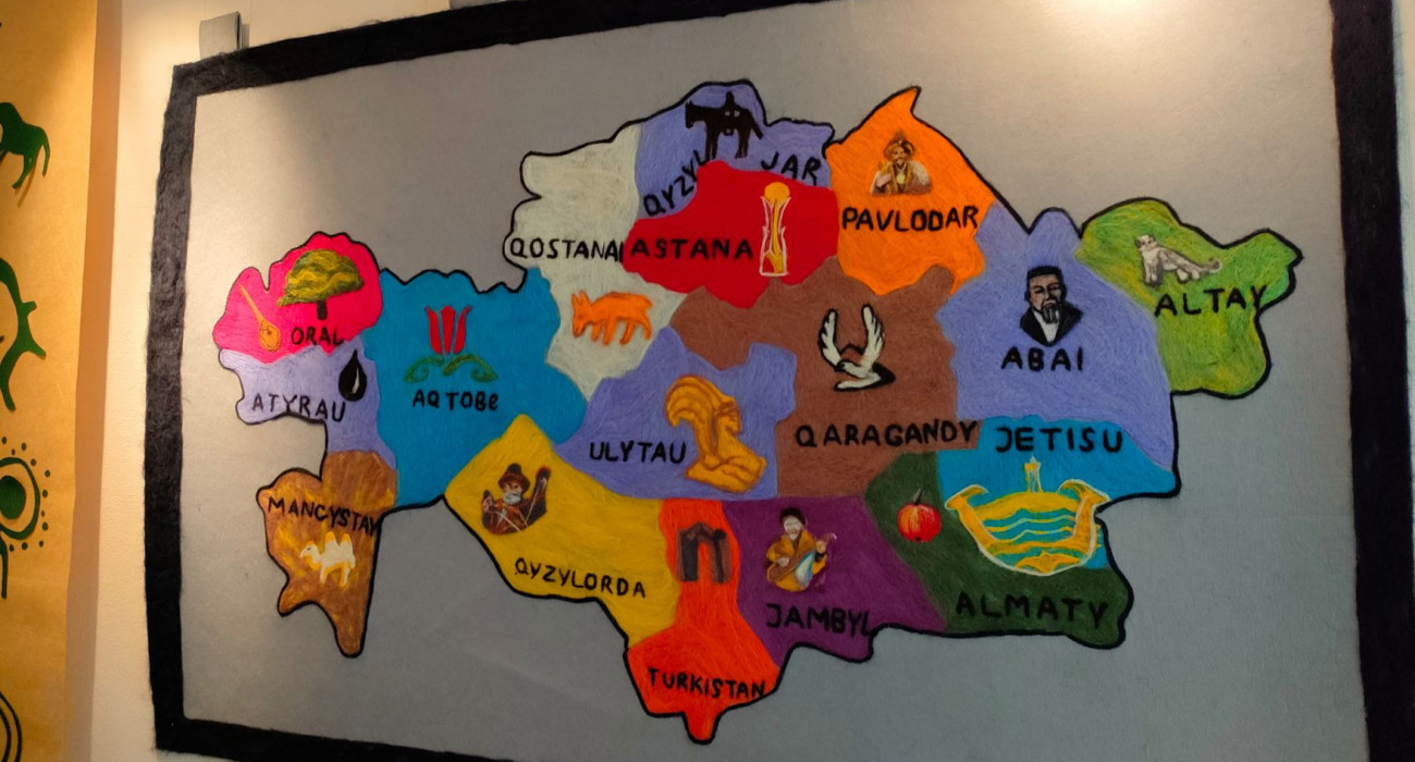 Мен өкше киген қыздарды жұлқылаймын