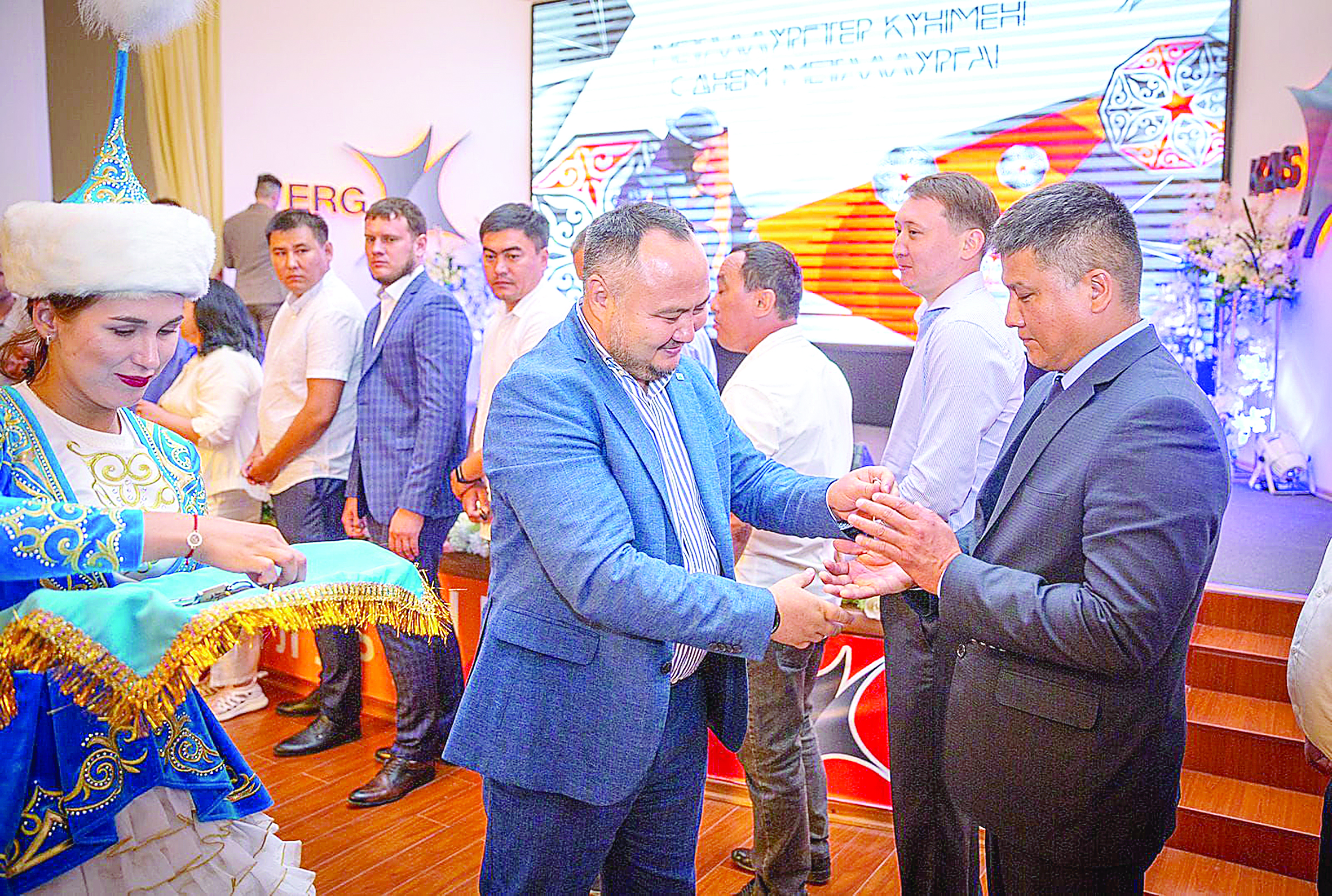 Жұмысшыларды баспанамен жарылқайтын «Корпоративтік өнім»