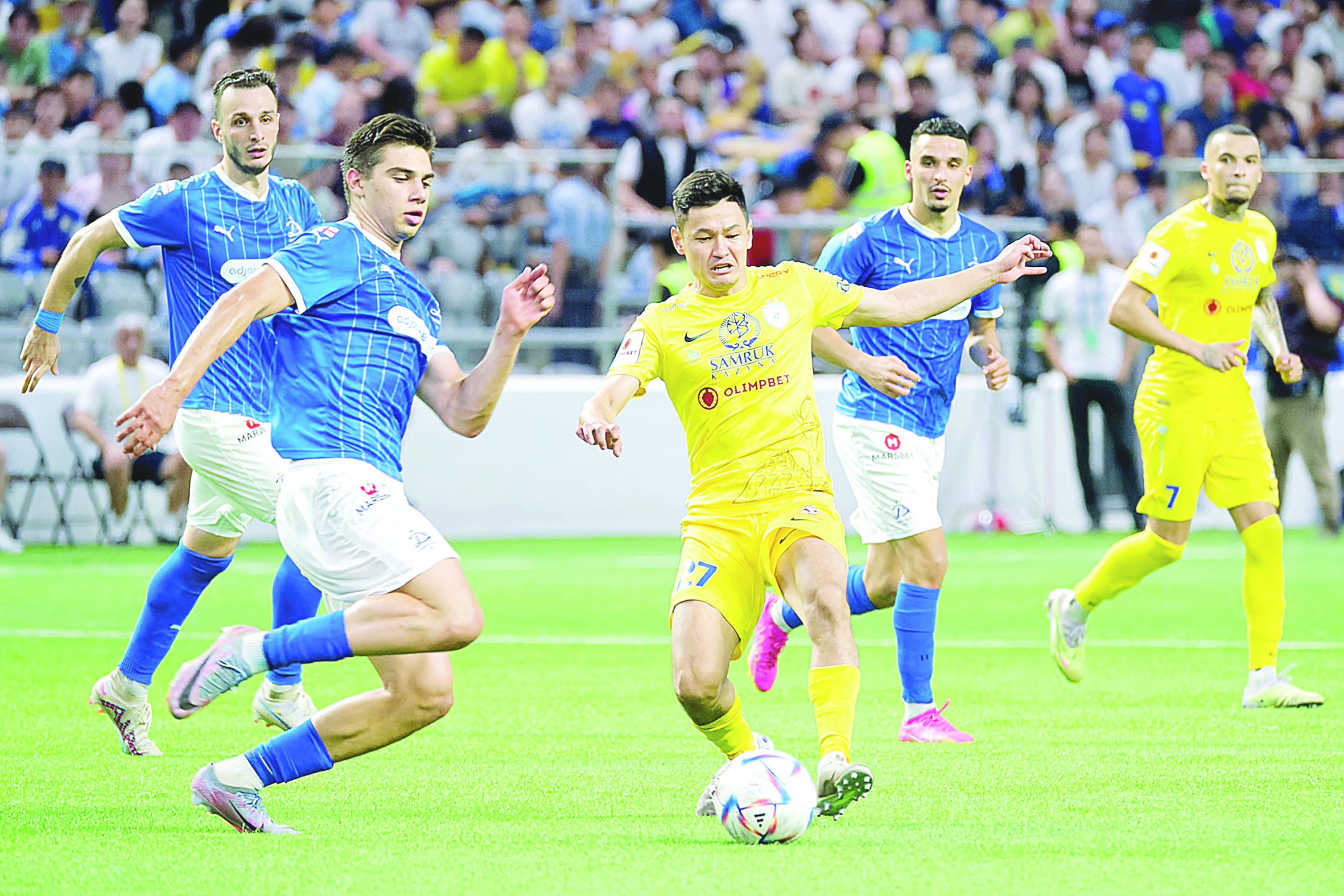 Сырт алаңдағы сенсация