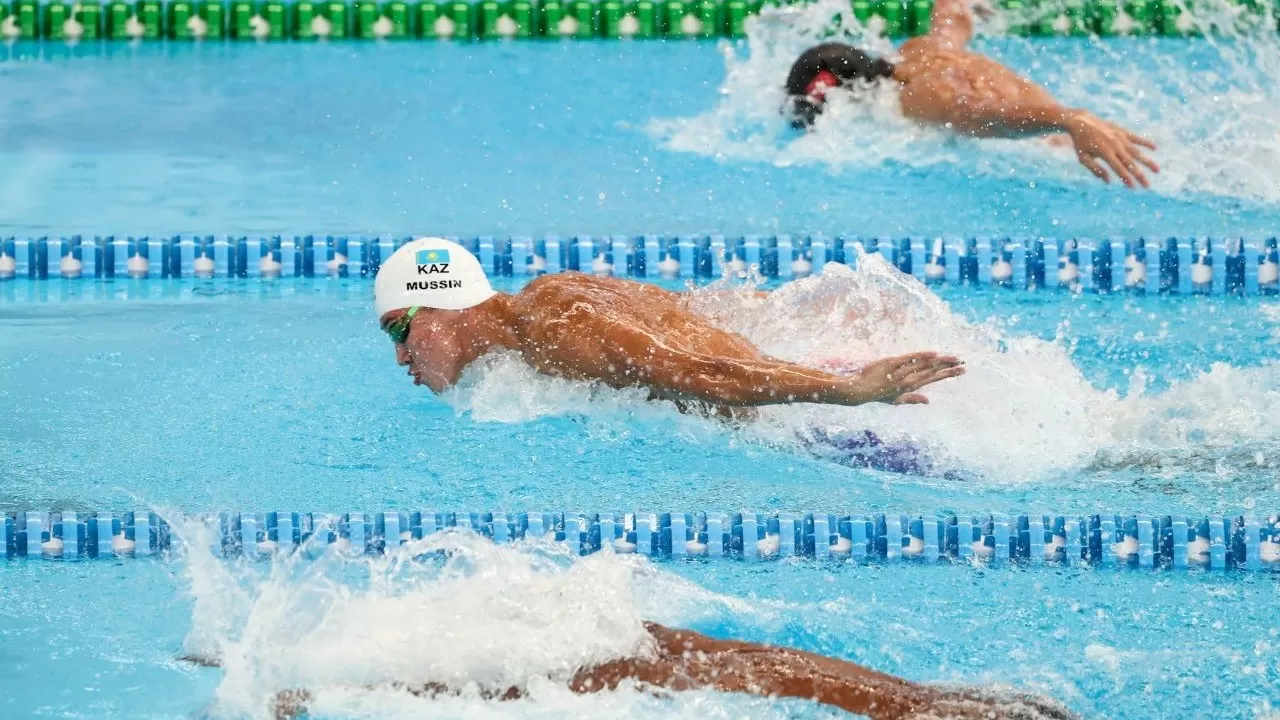 Жүлдеге жүзіп жетті