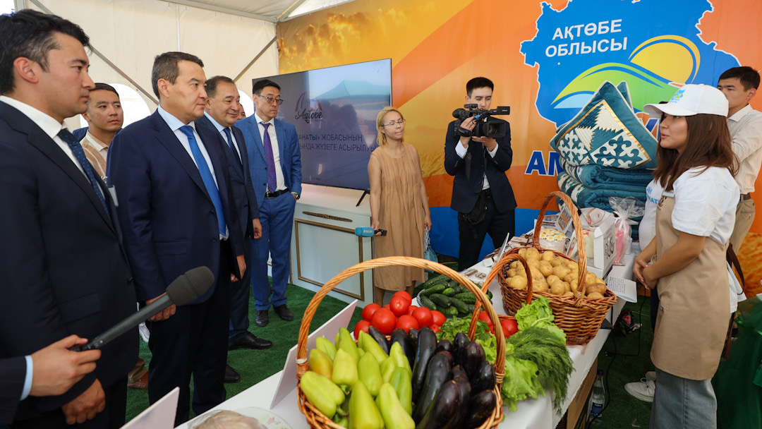 Әлихан Смайылов Ақтөбе облысында «Ауыл аманаты» жобасының іске асырылу барысымен танысты