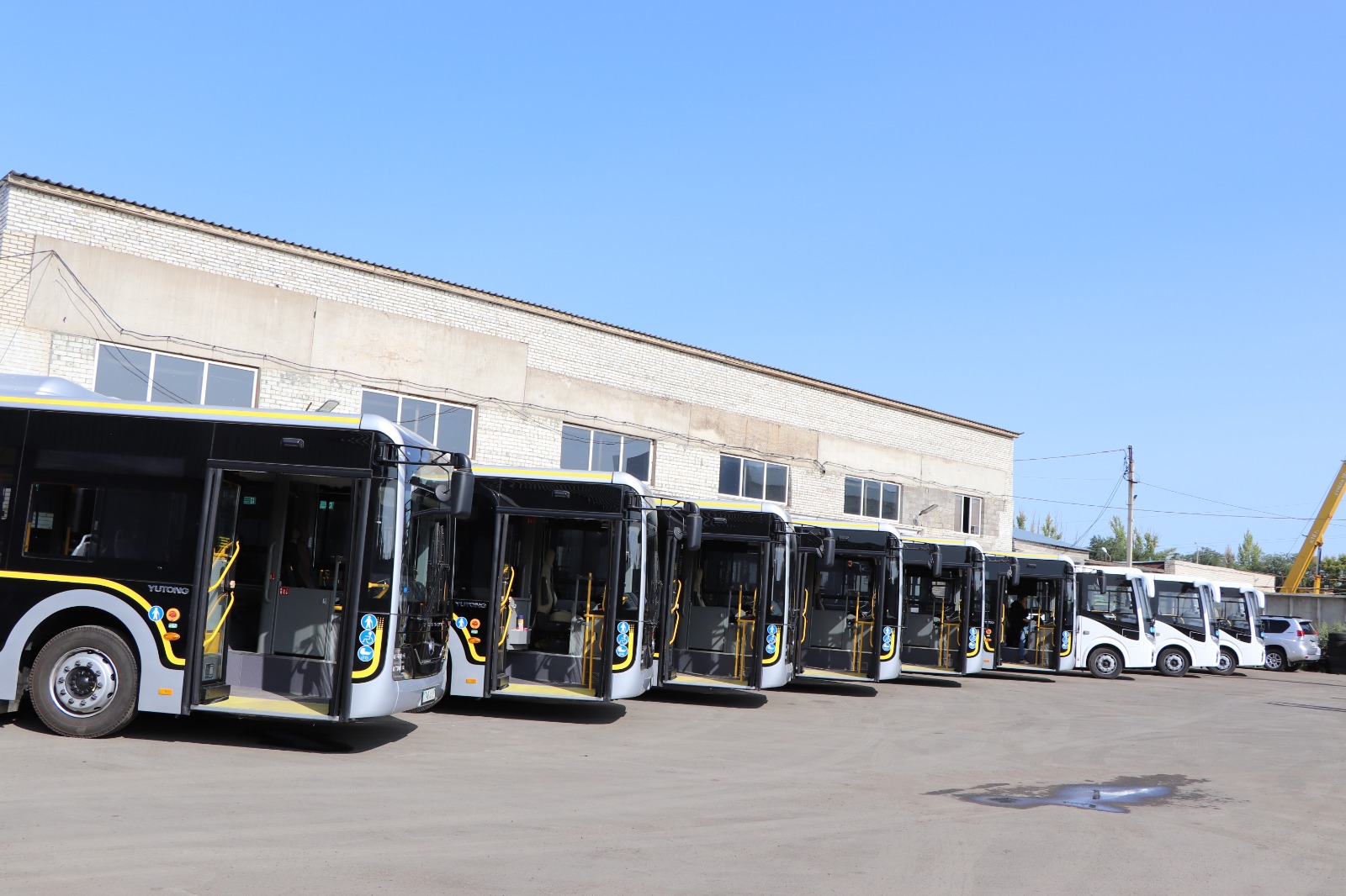 Оралға жаңа автобустар келді