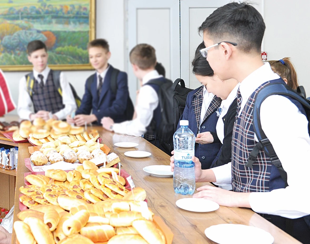 Асы бар, асханасы жоқ: Президент тапсырмасын жекеменшік мектеп неге орындамайды?