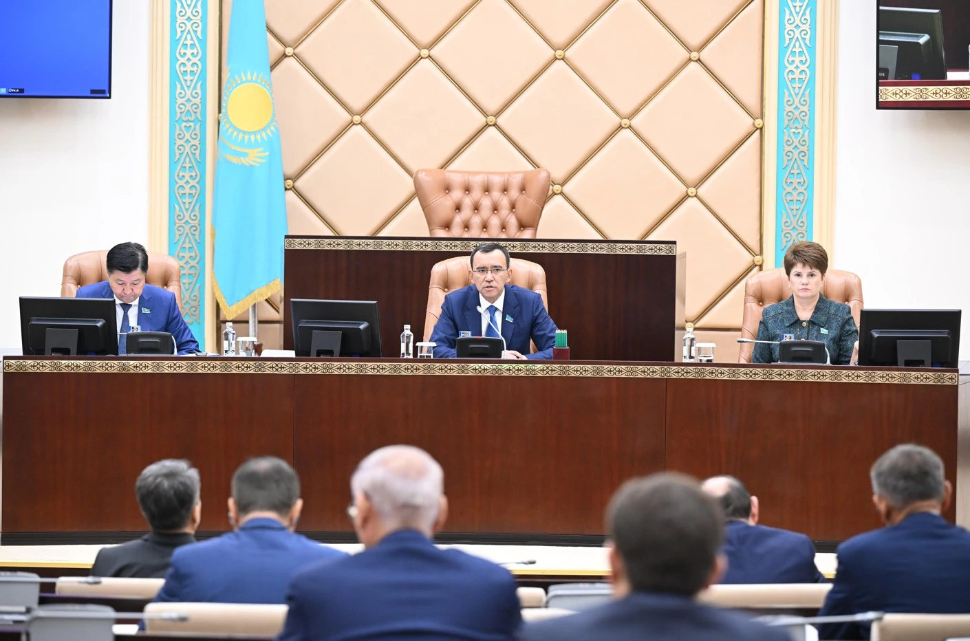 Петиция институты реттеледі