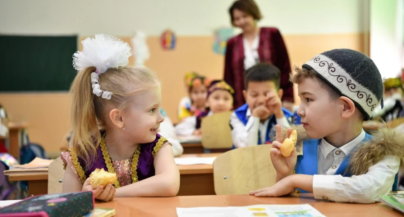 Гинекологқа тыңшылық жасаған порно