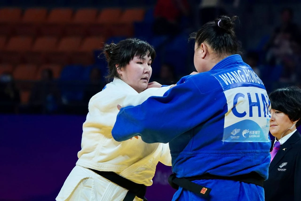 Зарина Рафимова Азия Пара ойындарында күміс медаль алды