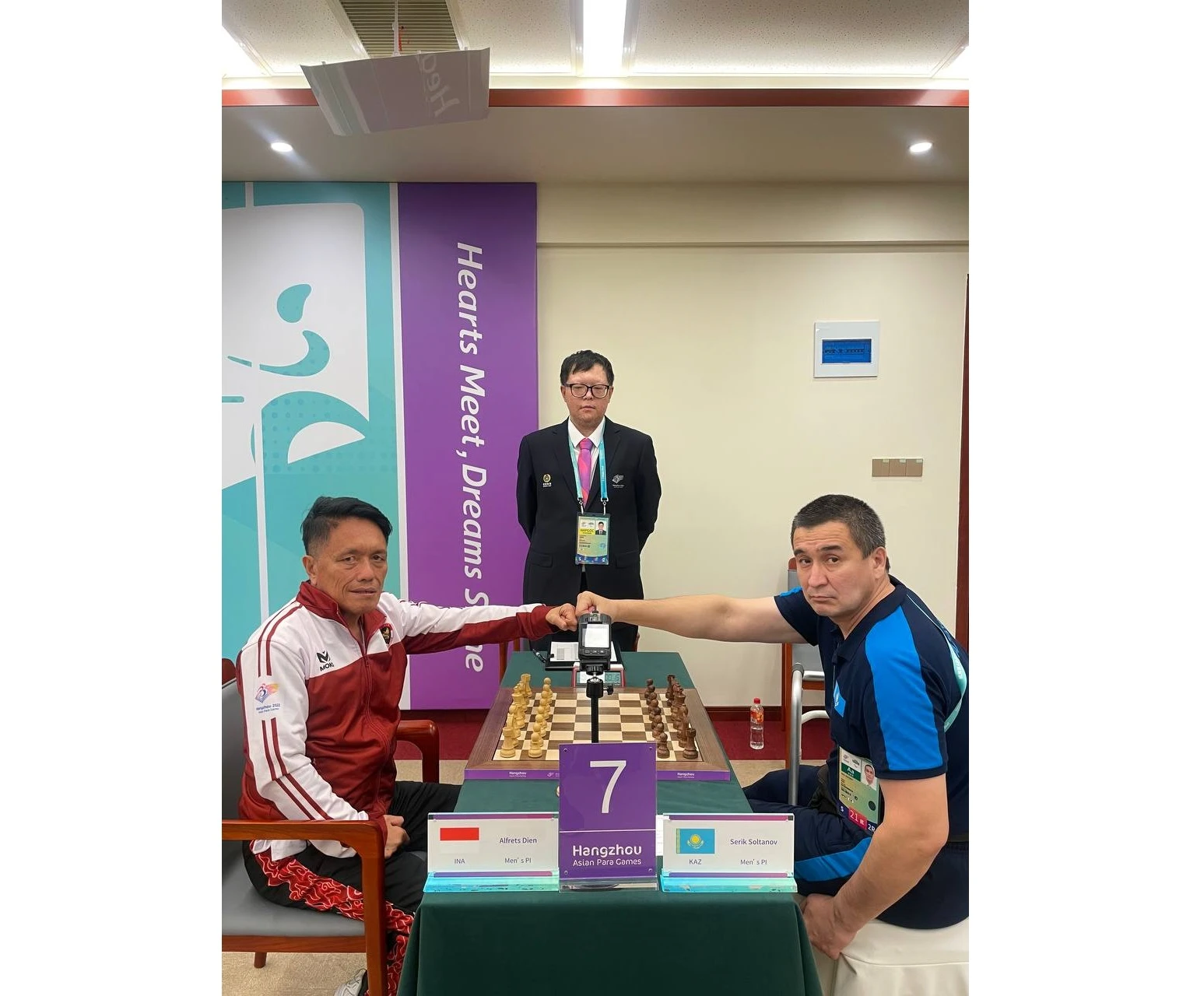 Қытайға аттанған шахматшылар жарады