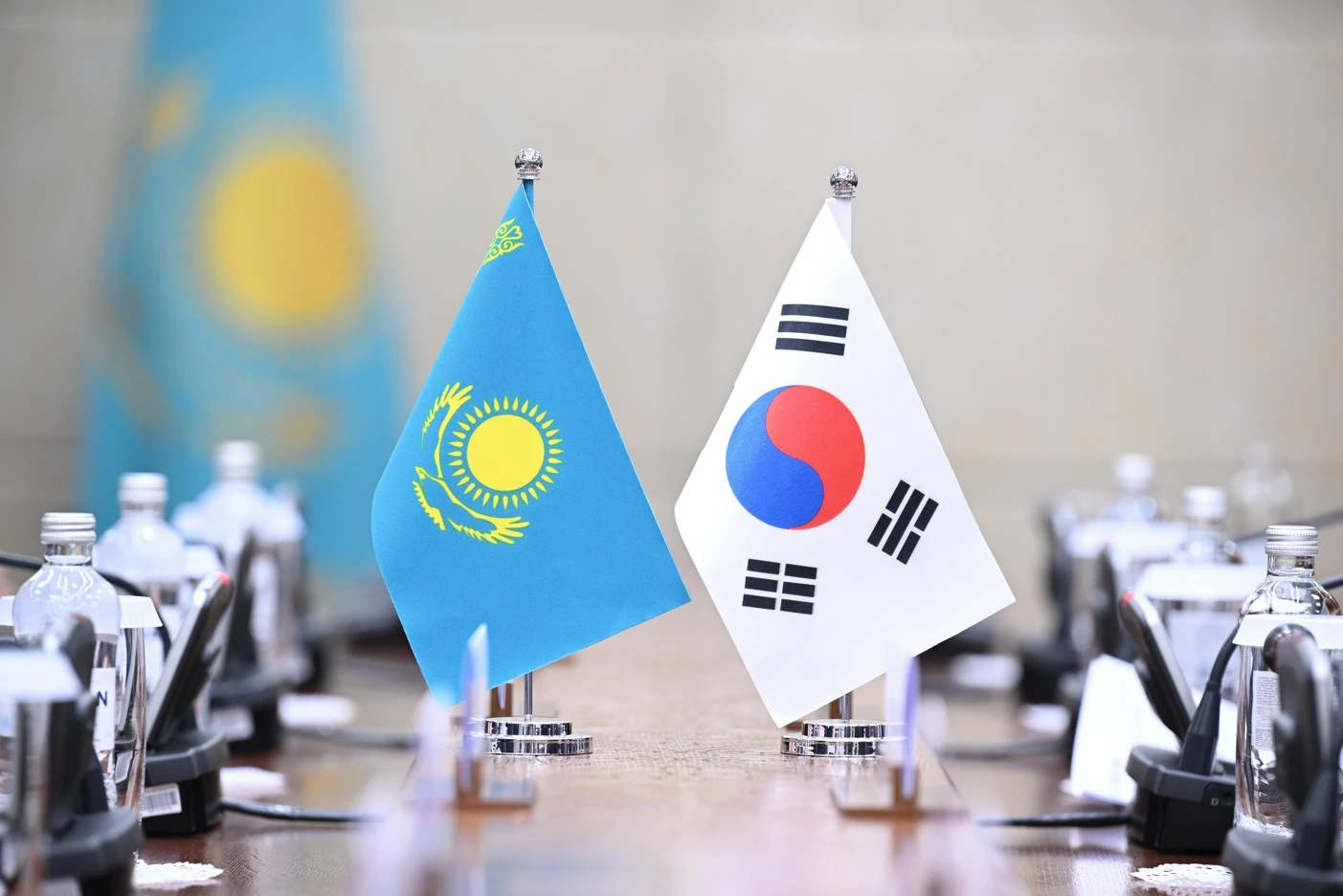 Қарым-қатынасты нығайтуға дайын