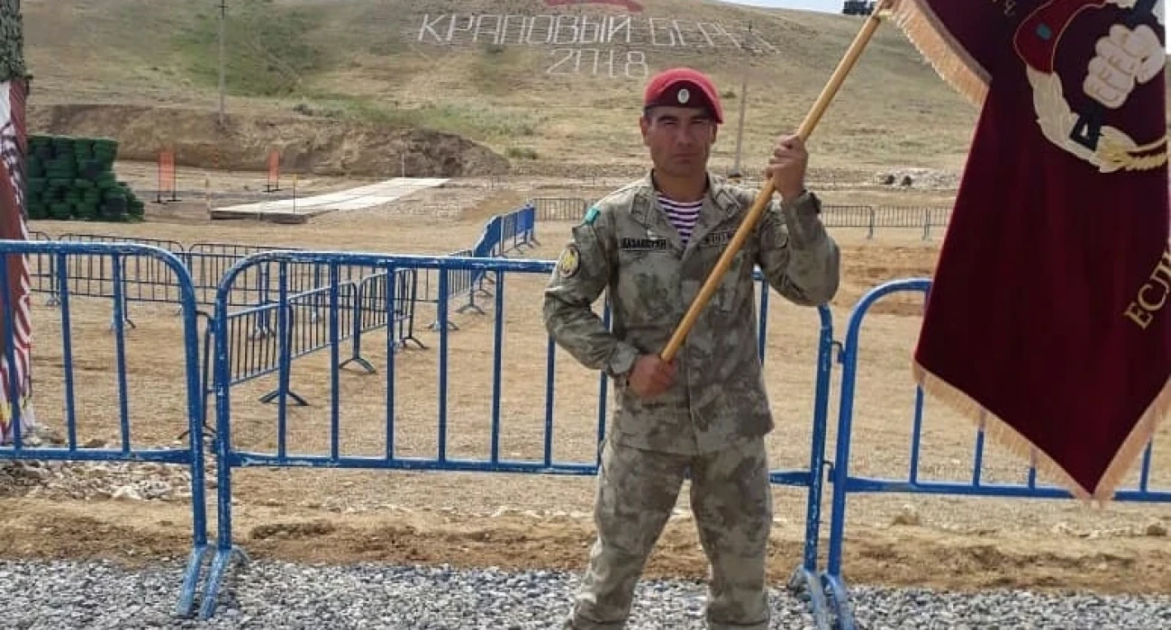 Хардкор гей жыныстық жұптар Онлайн видео: Әйелімнің құрбысын сиқырлады