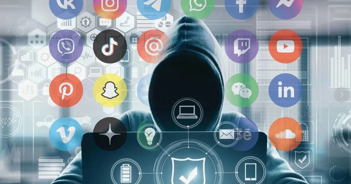 Тас жолда бір қыздың көлігі бұзылып қалып, оны қағып алды. Онлайн порно: ресейлік әйелді блять