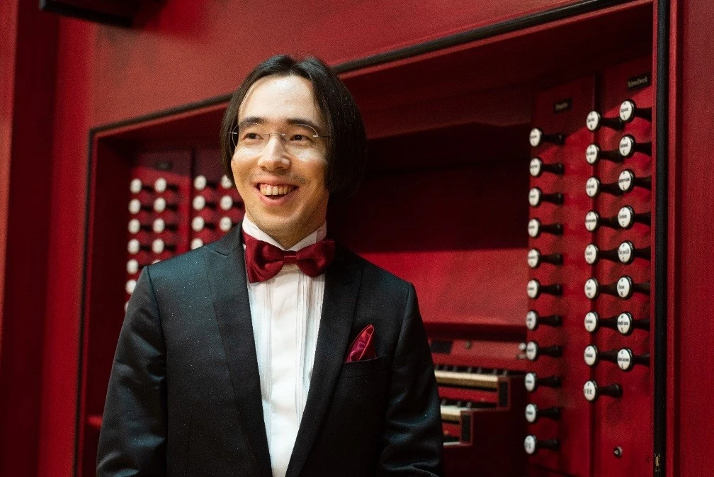 Симфония әлемінің ғарышкері