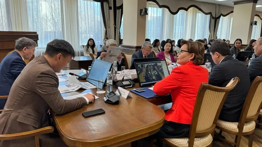 Өлеңдегі өзіндік өрнек