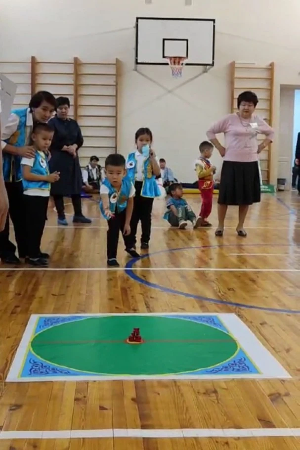 Асық ойнаған озар