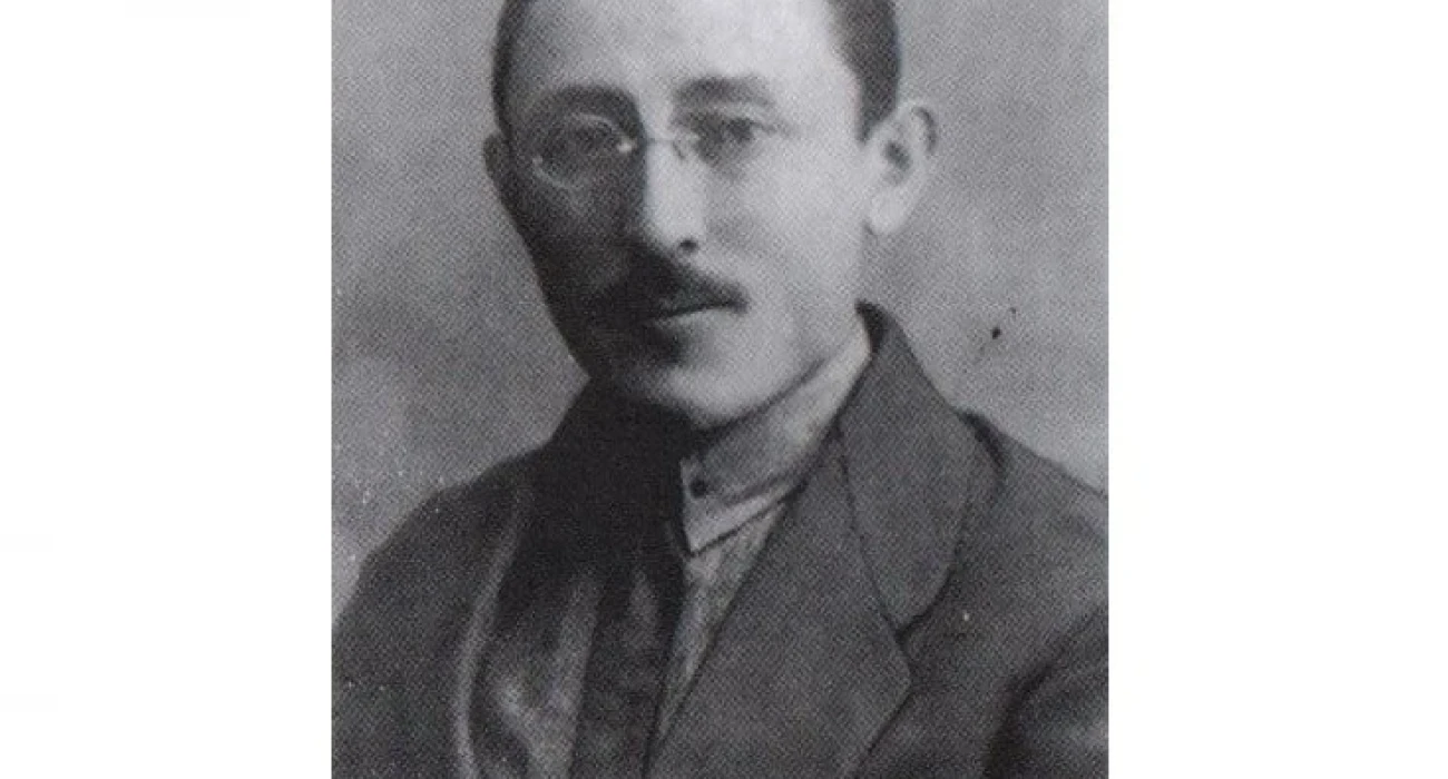 Қыздардың анальді соққысы Шашты семіз пискалардың фотосуреттері