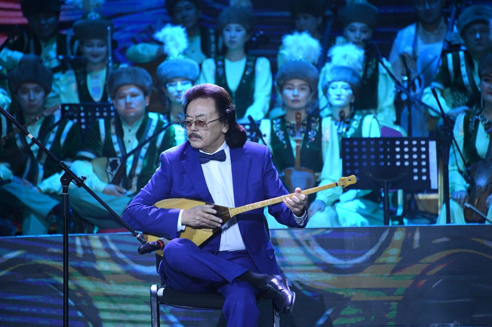 Өнердің алтын ордасы