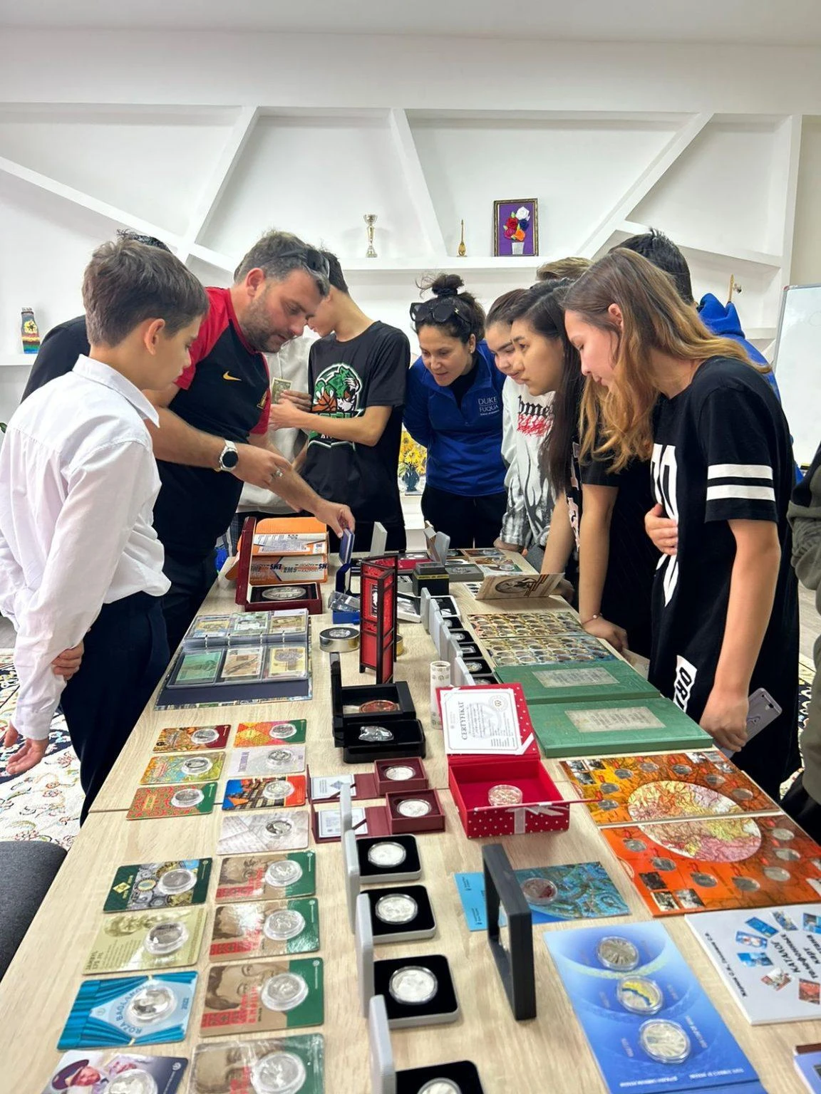 Артем жинаған ақша