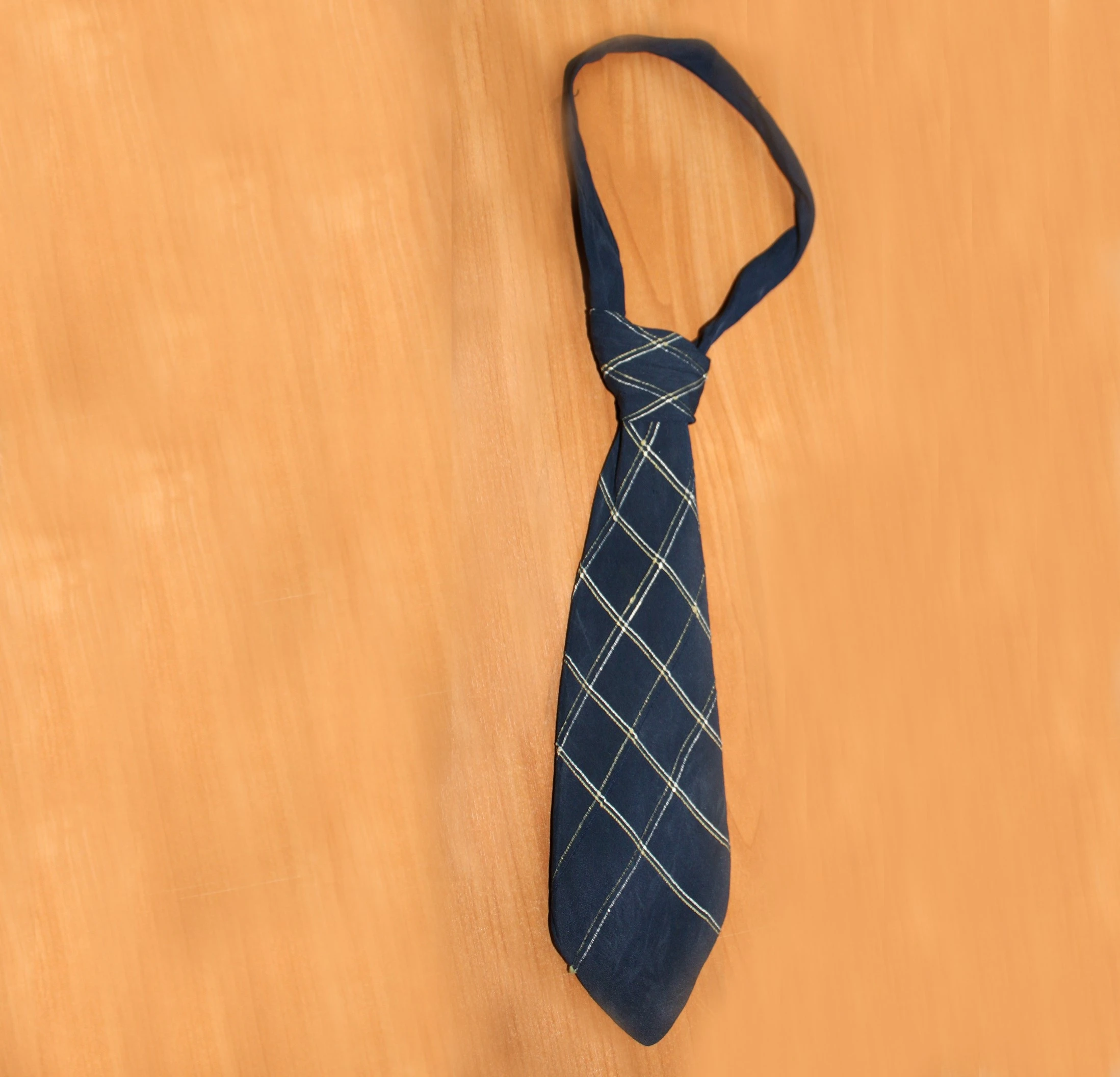 Қаныштың галстугі