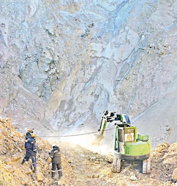 Кеніштегі апат: Автобус табылуға жақын