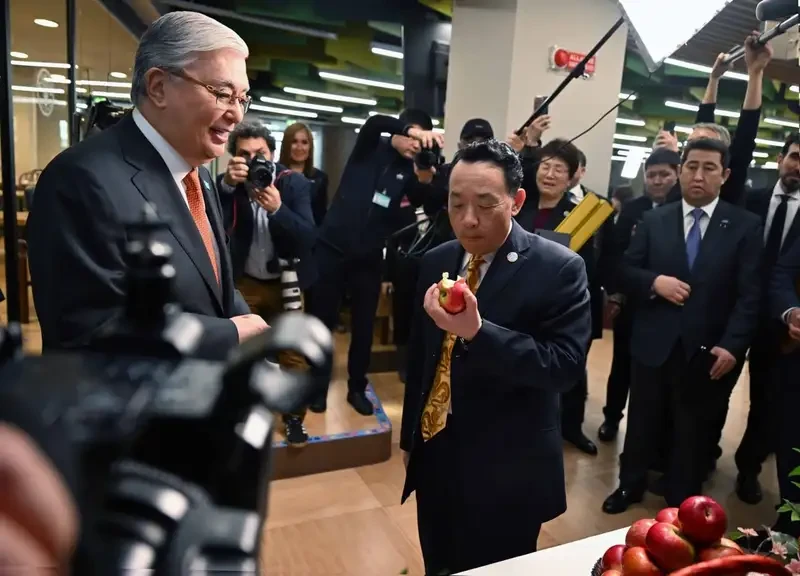 FAO директоры Алматының әйгілі апортынан дәм татты