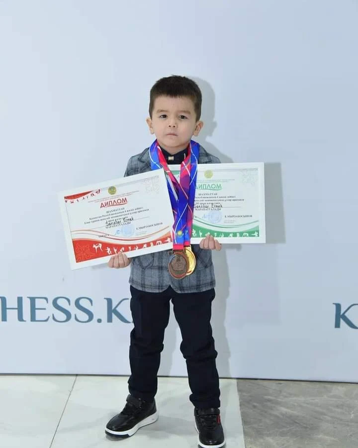 Бес жасар чемпион