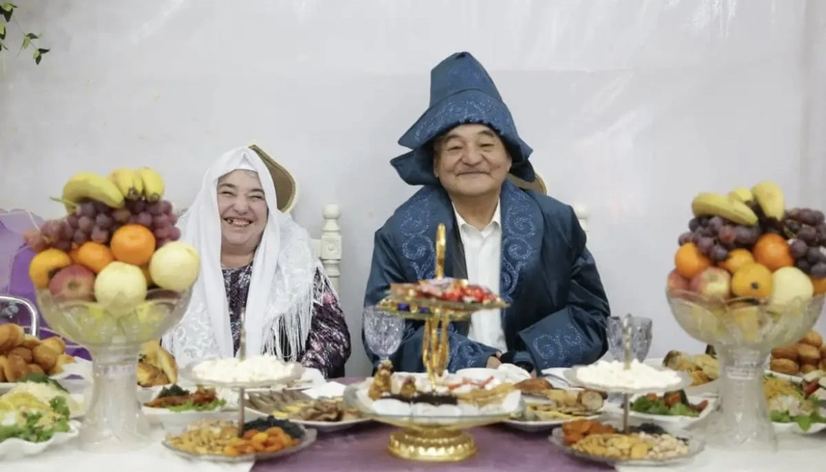 Шымкентте қарттар үйінде танысқан екі қария некелерін қиды