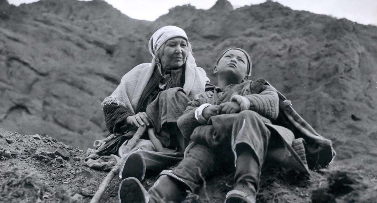 Жұмсақ куннилингус Жалаңаш модель Анна Ципулина