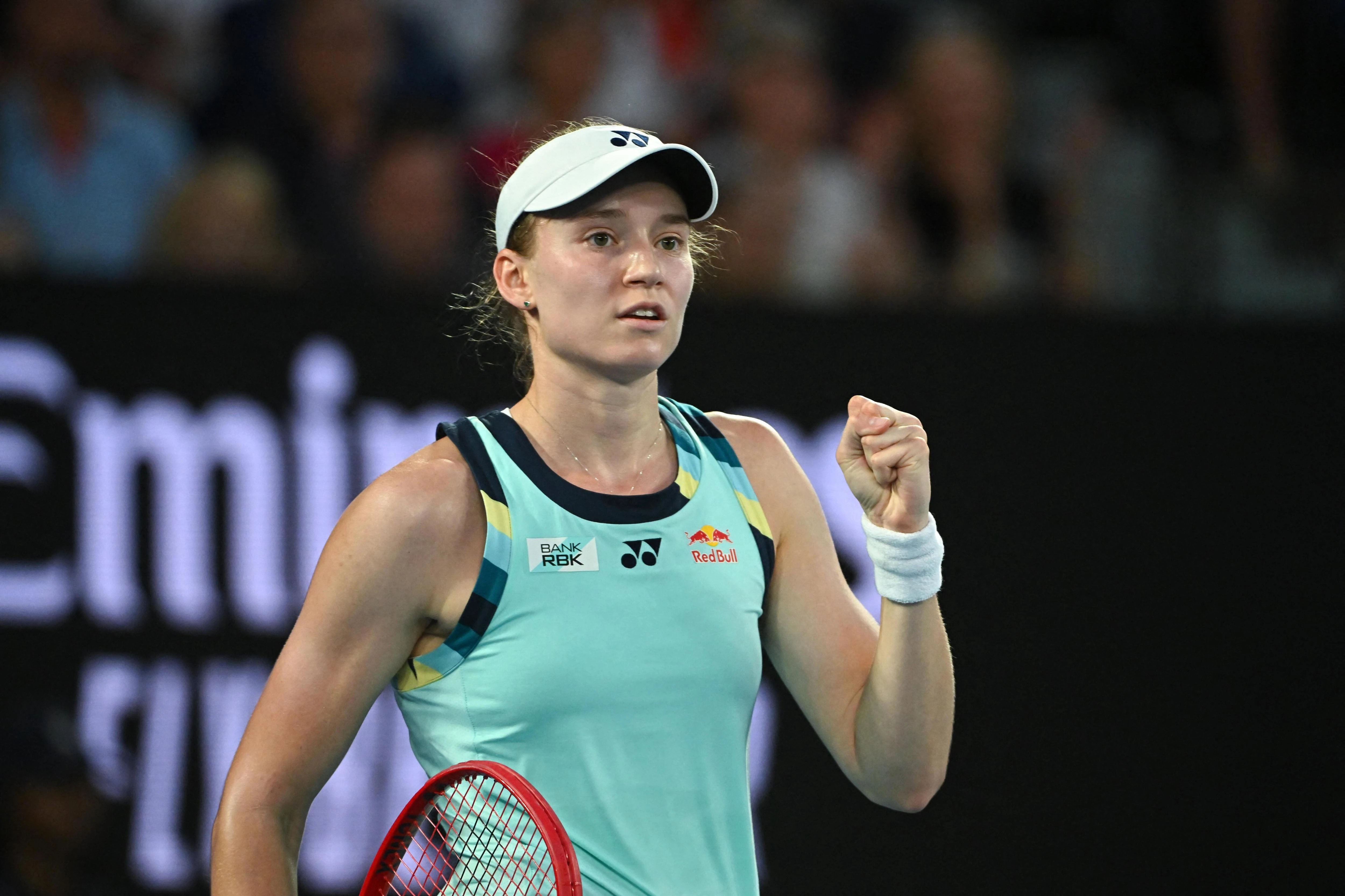 Елена тағы ерледі