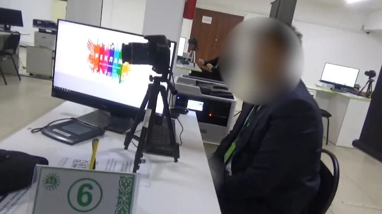 Жүргізуші куәлігін саудалаған топ