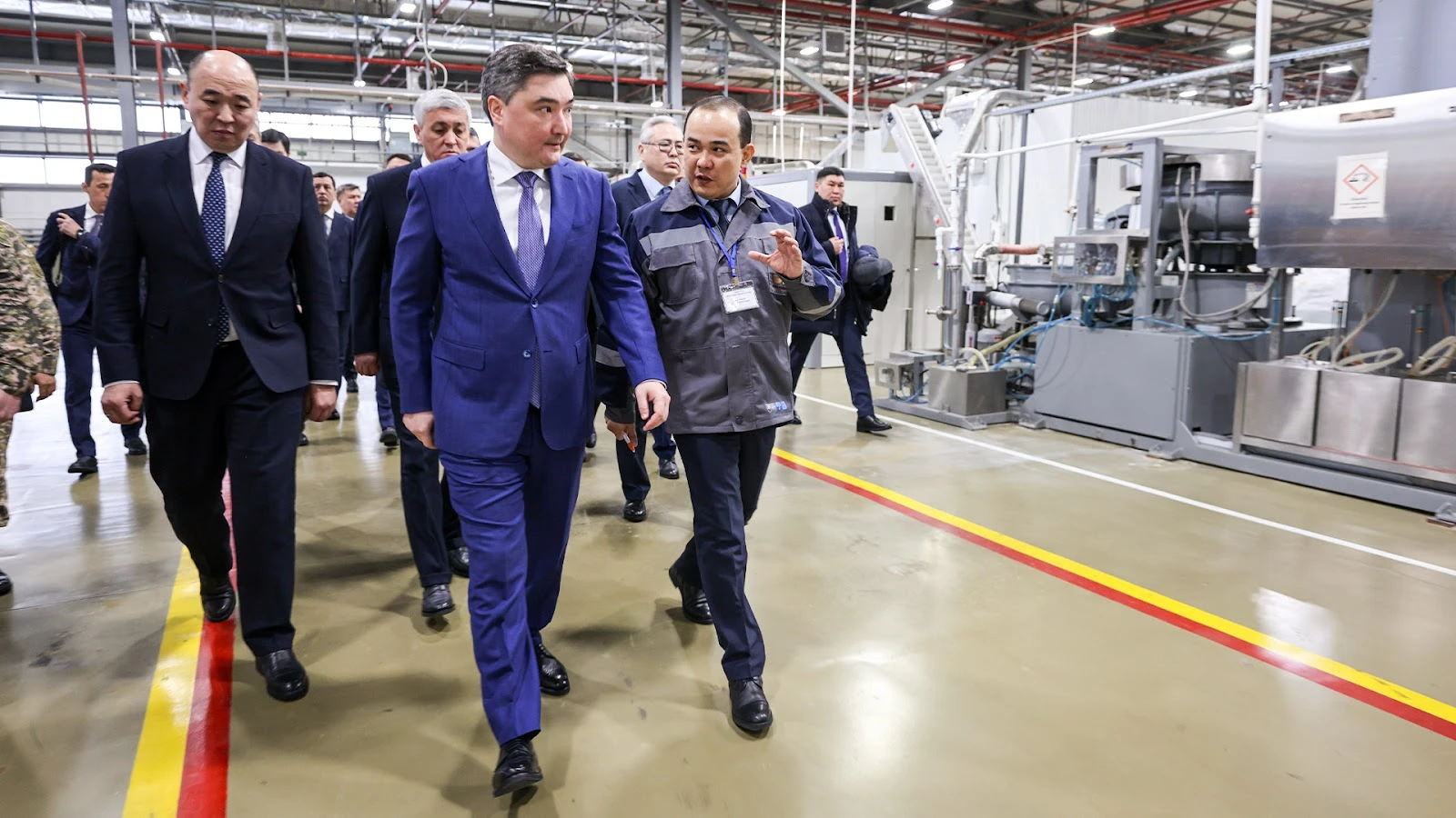 Өнеркәсіп секторының өзекті мәселелерімен танысты