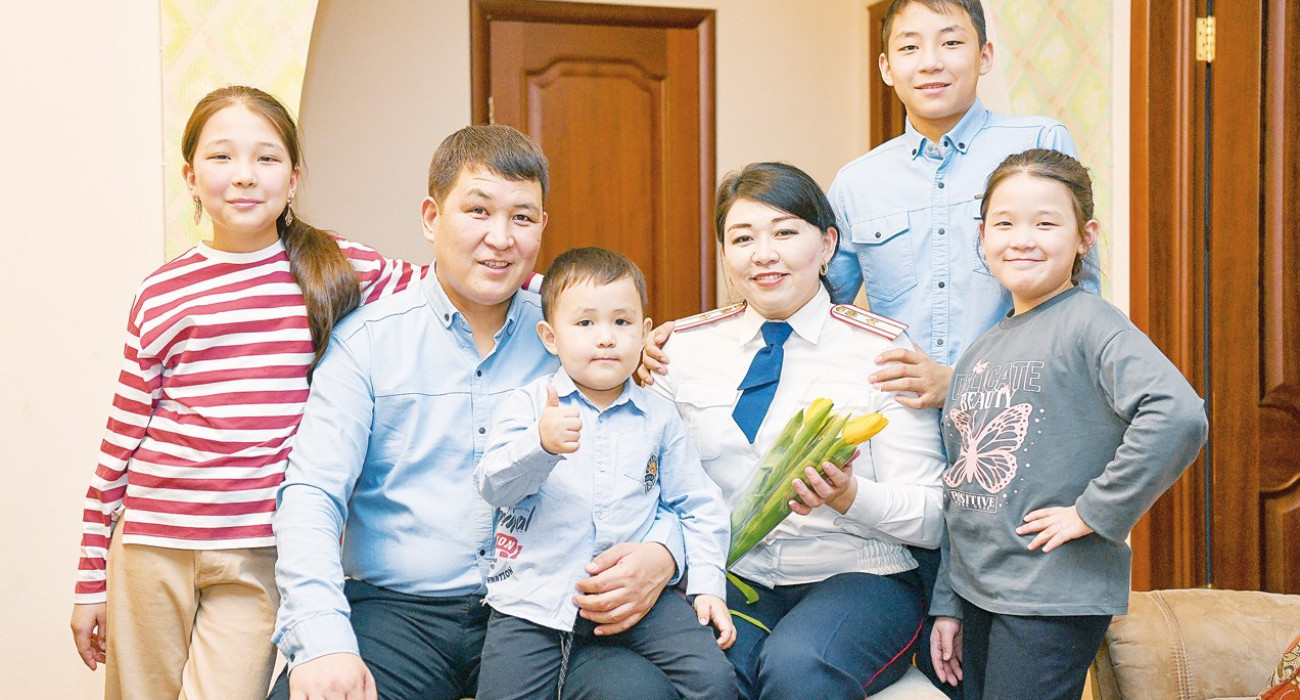 Ескі ақ-қара порно