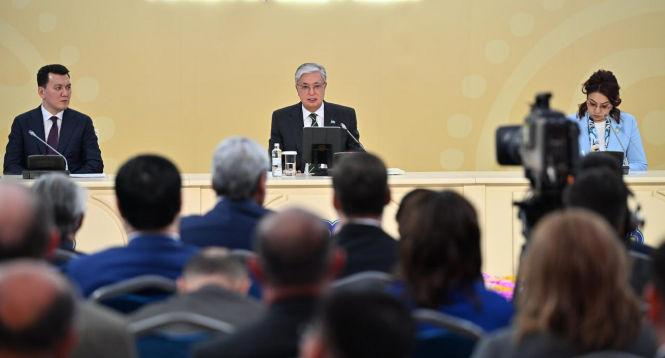 Видеоның артынан асүйдегі секс