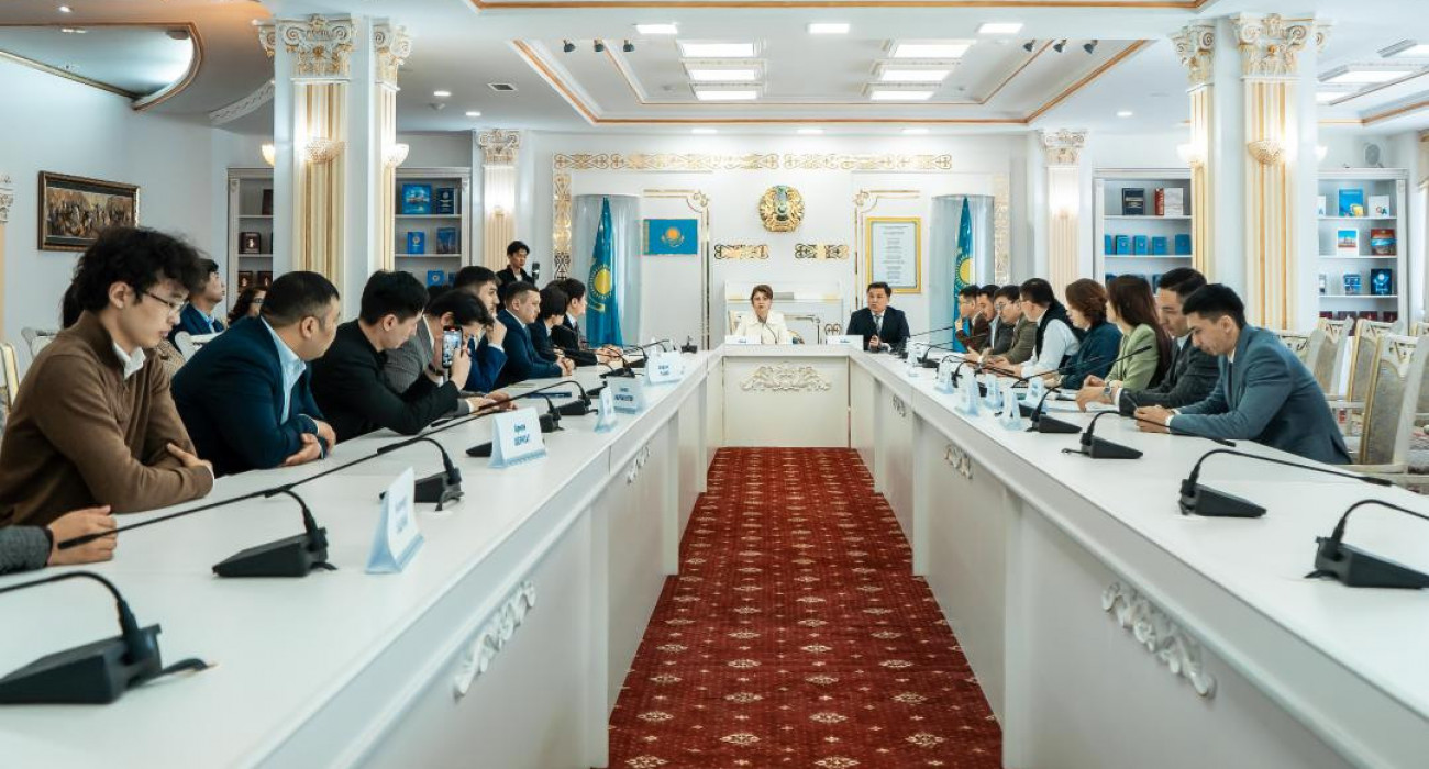 Клубтардағы минет жарыстары