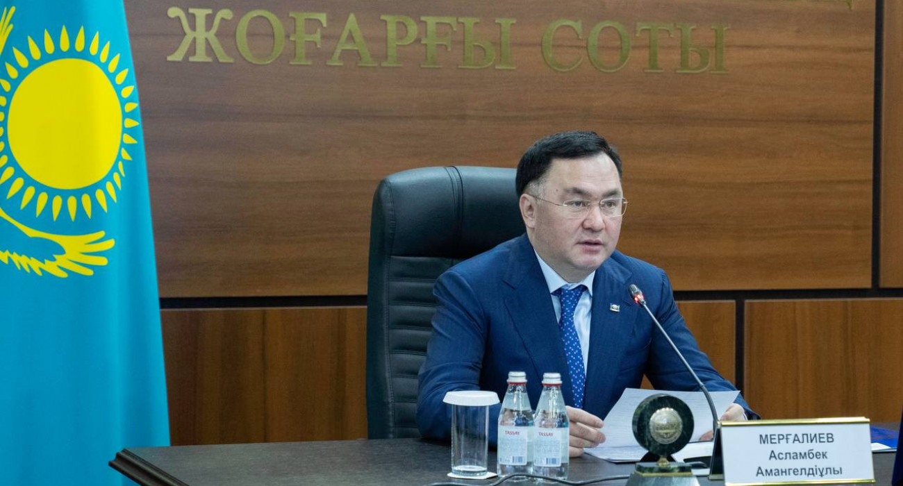 Бикини бөксесі секс