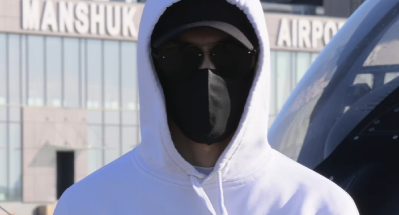 Темекі шегу туралы видеолар Транс қожайын қызметшілерді таңдайды