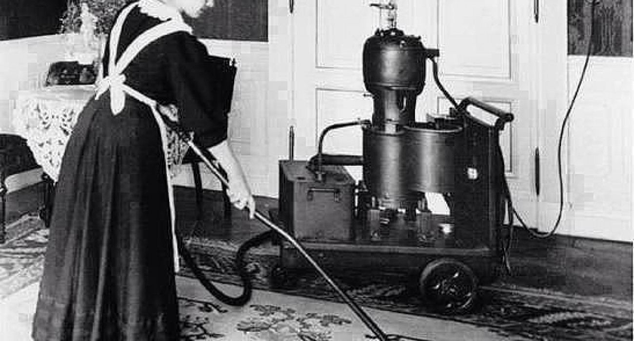 Порно видео: Анасы мен қызы ұлы мен оның достарын трасса