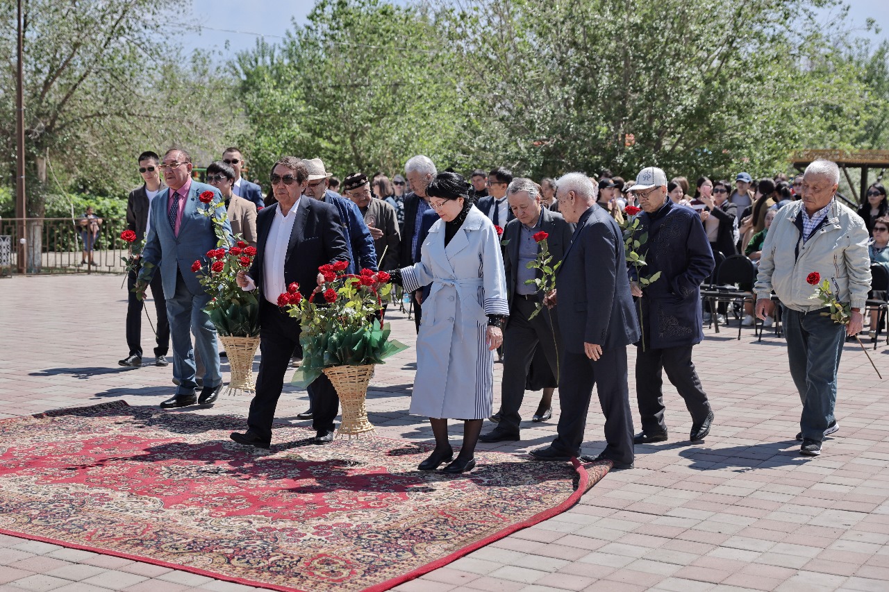 Жезқазған ақындары жырлайды