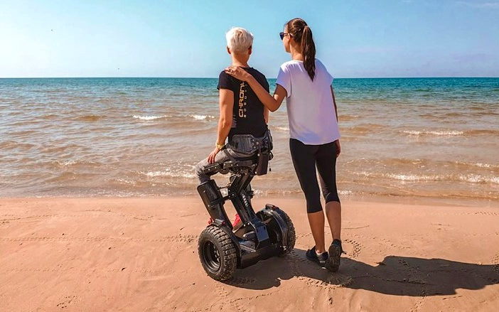 Ғалам ғажаптары: Жанашыр робот