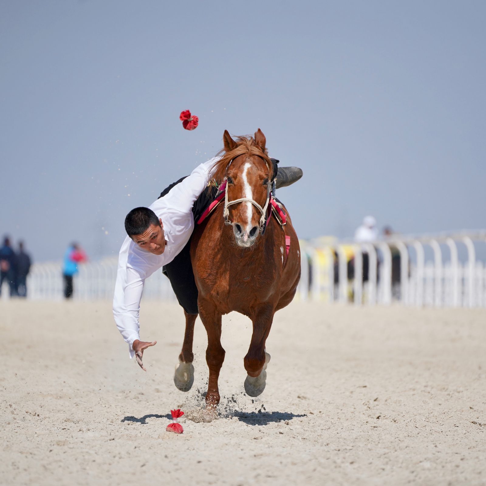 Теңге ілудің теңдессіз шеберлері