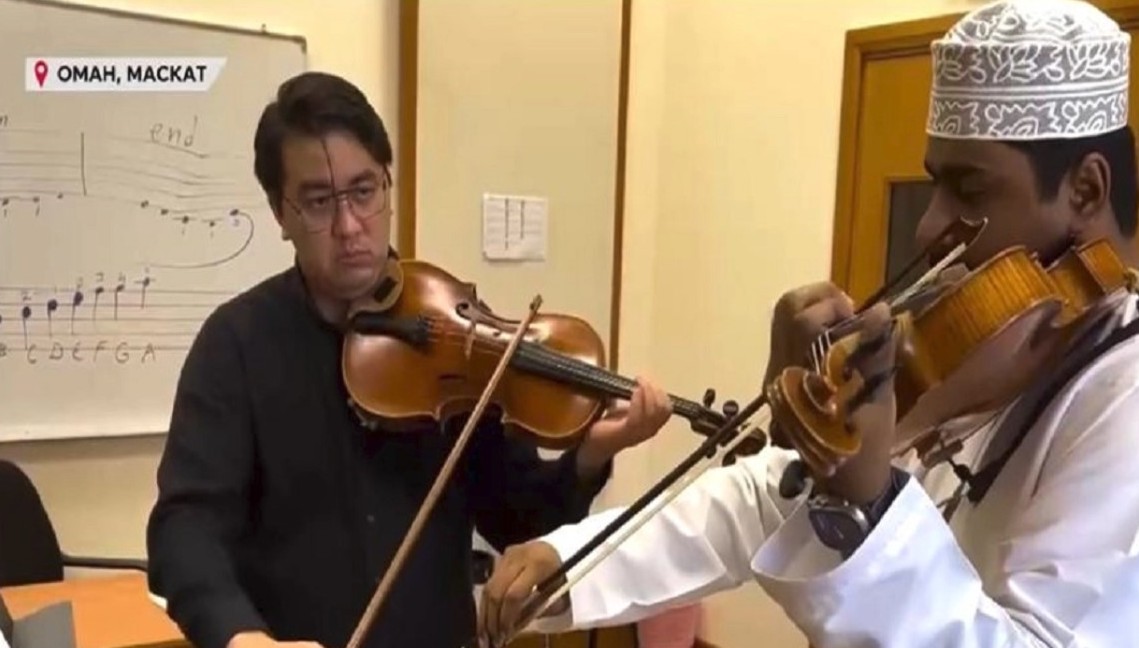 Король оркестріндегі қазақ