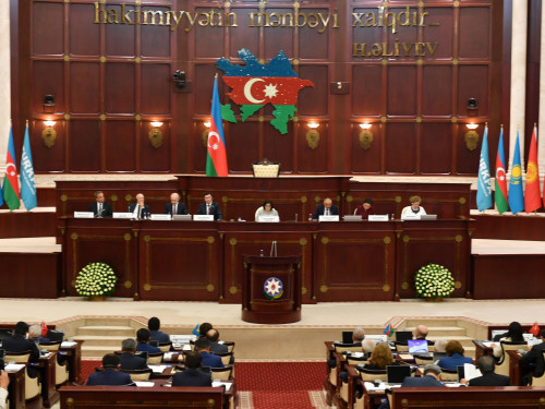 Бакуде өткен ТүркПА отырысында жасыл экономикаға көшу мәселесі талқыланды