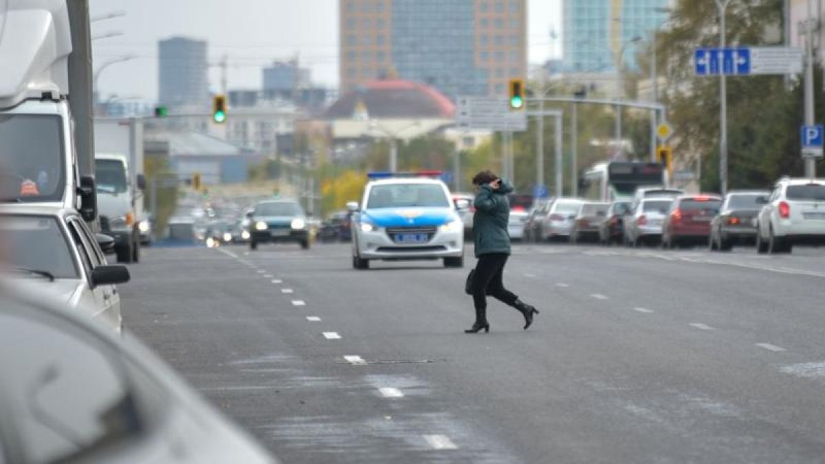 Астана полицейлері тұрғындарға ескерту жасады