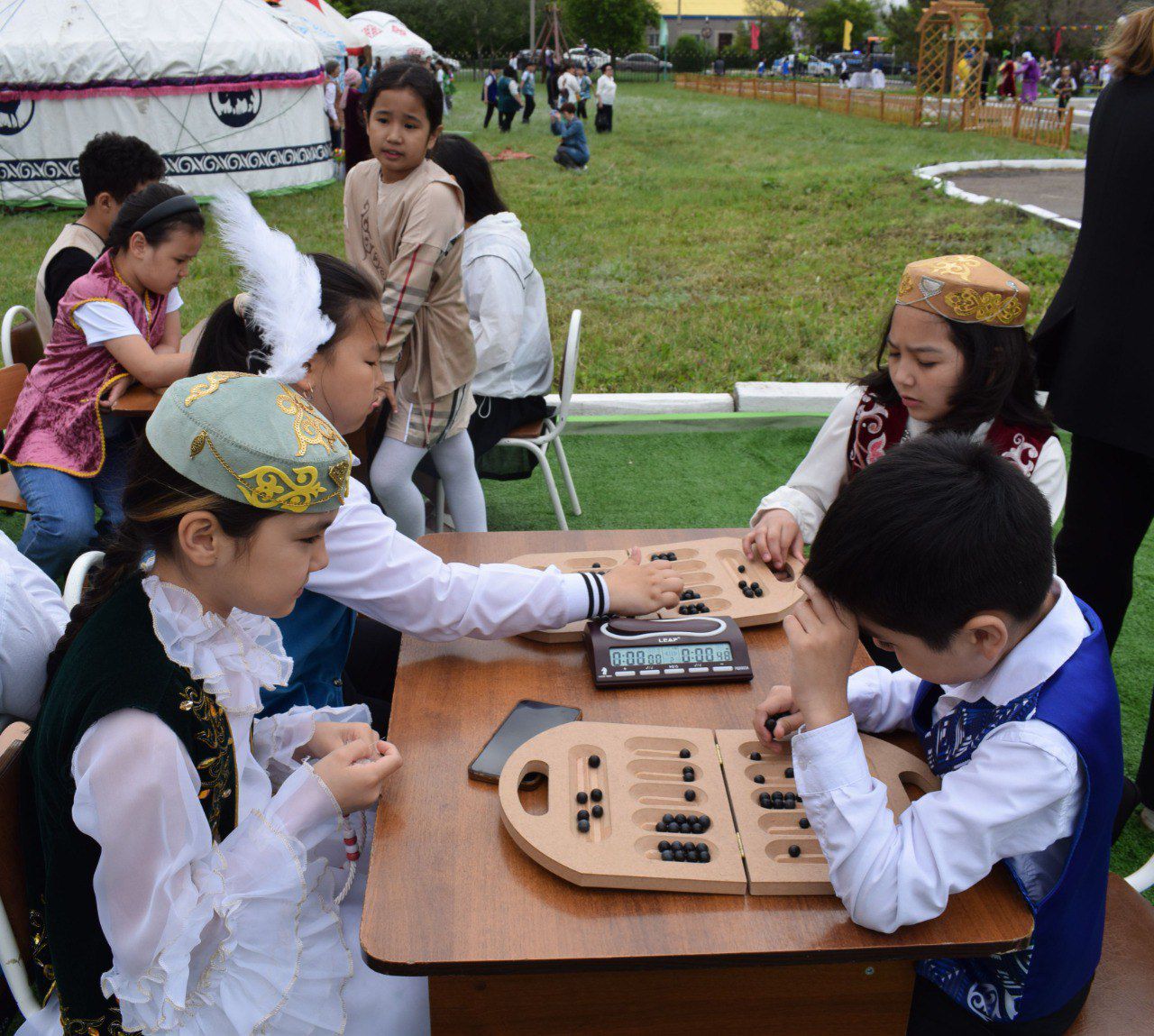 Балаларды салт-дәстүрге баулиды