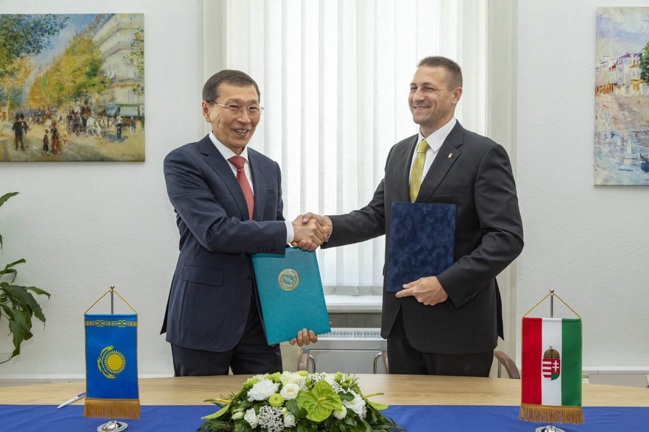 Мажарстандағы маңызды кездесулер