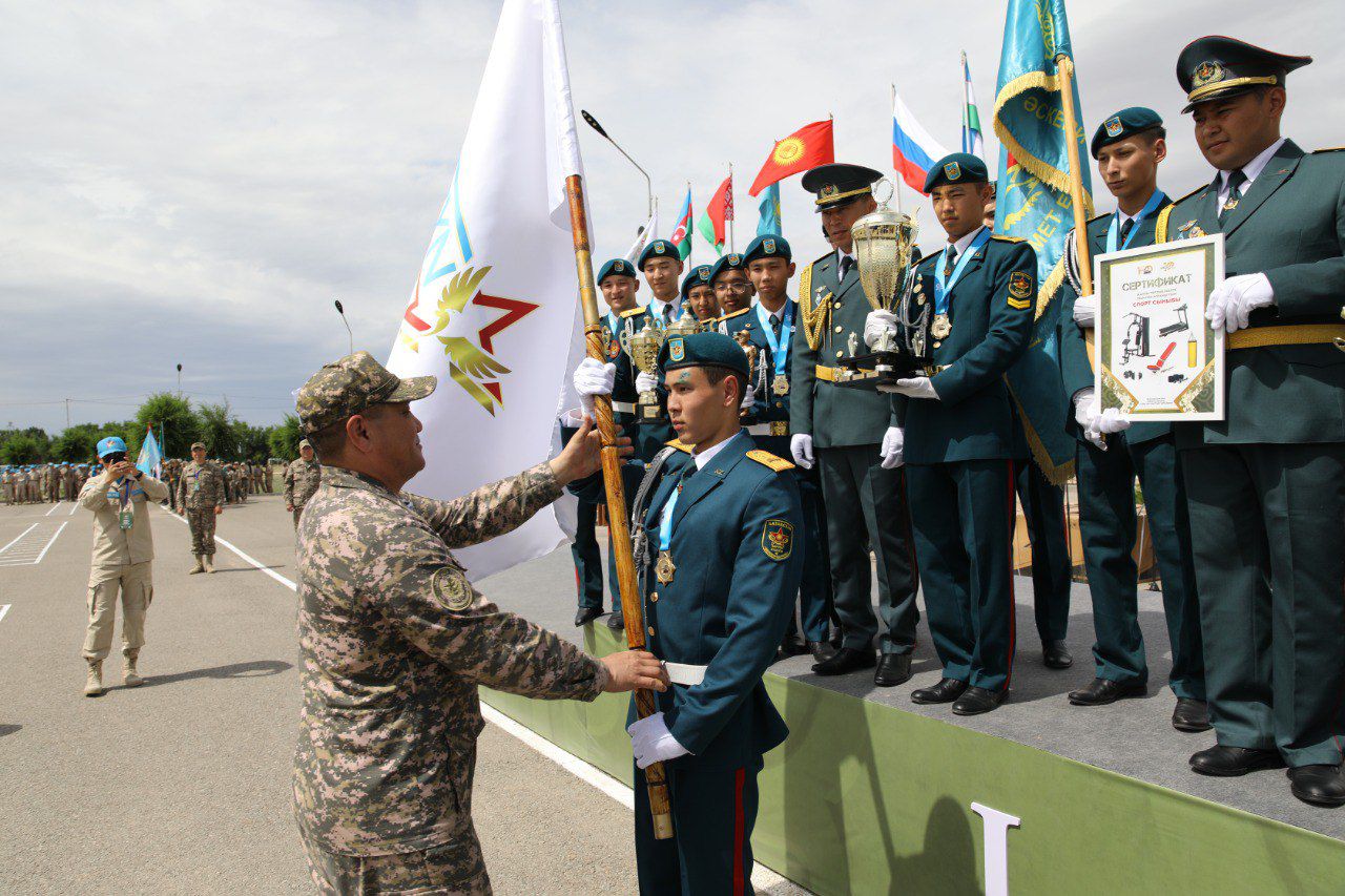 Алматыда "Айбын" халықаралық әскери-патриоттық жастар жиыны қорытындыланды