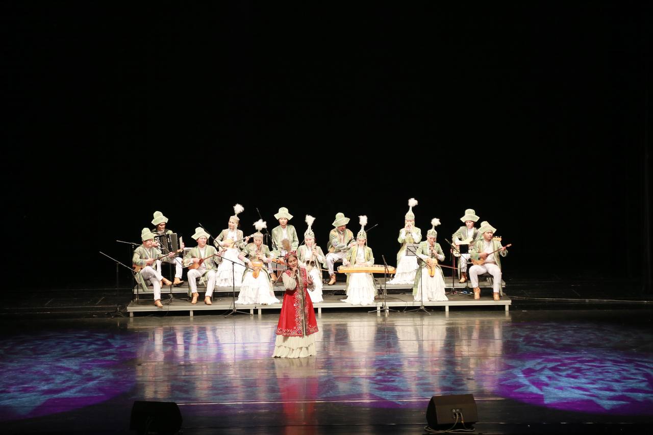 «Қазақ концерт» – Қытай төрінде