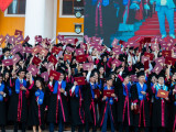 Maqsut Narikbayev University 694 түлегін шығарып салды